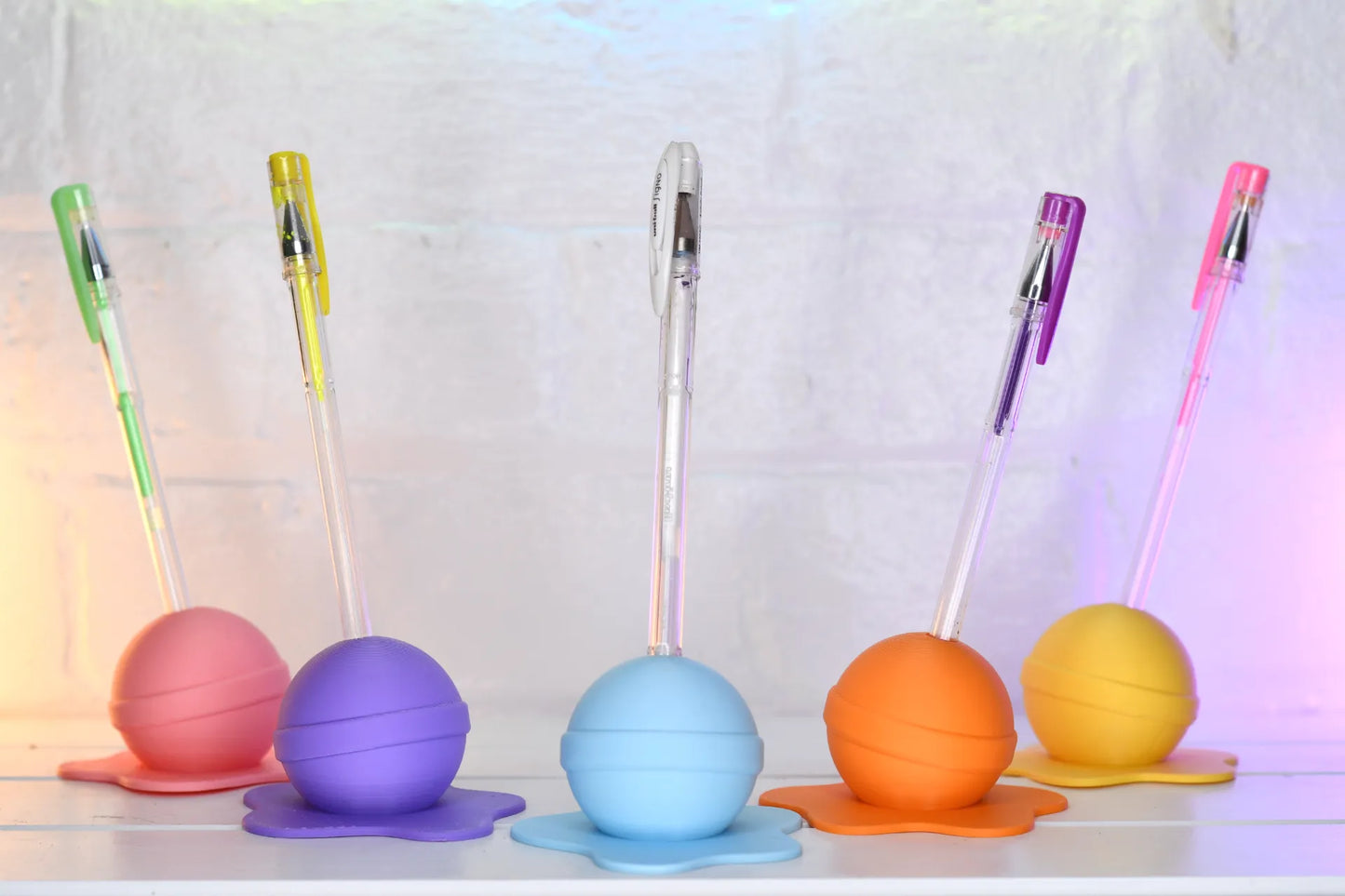 مصاصة حاملة للأقلام